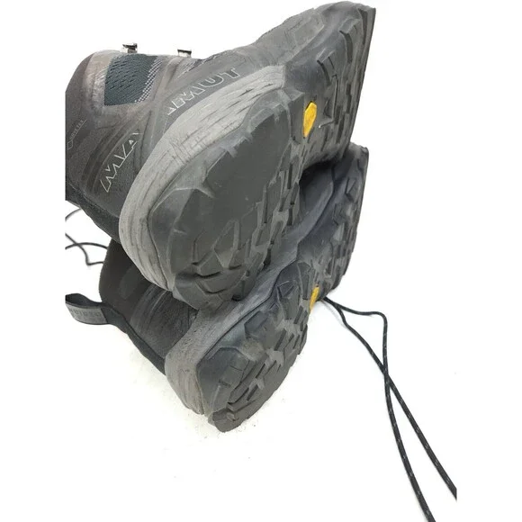 Mammut Ducan Mid GTX Backpacking Hiking Boots - Men's 11, Black, 3030-03540